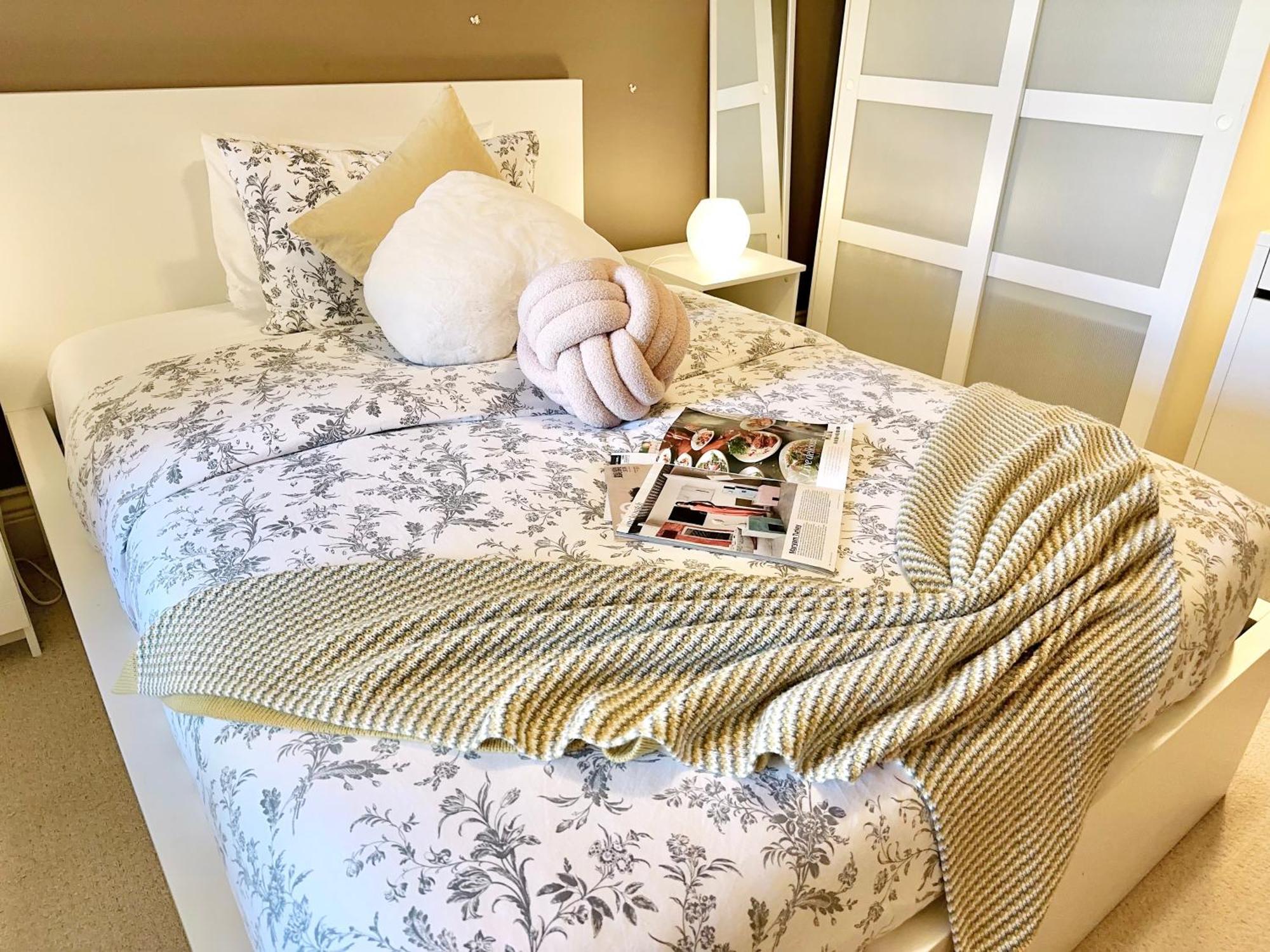 Scorpio House Langley Room B エクステリア 写真